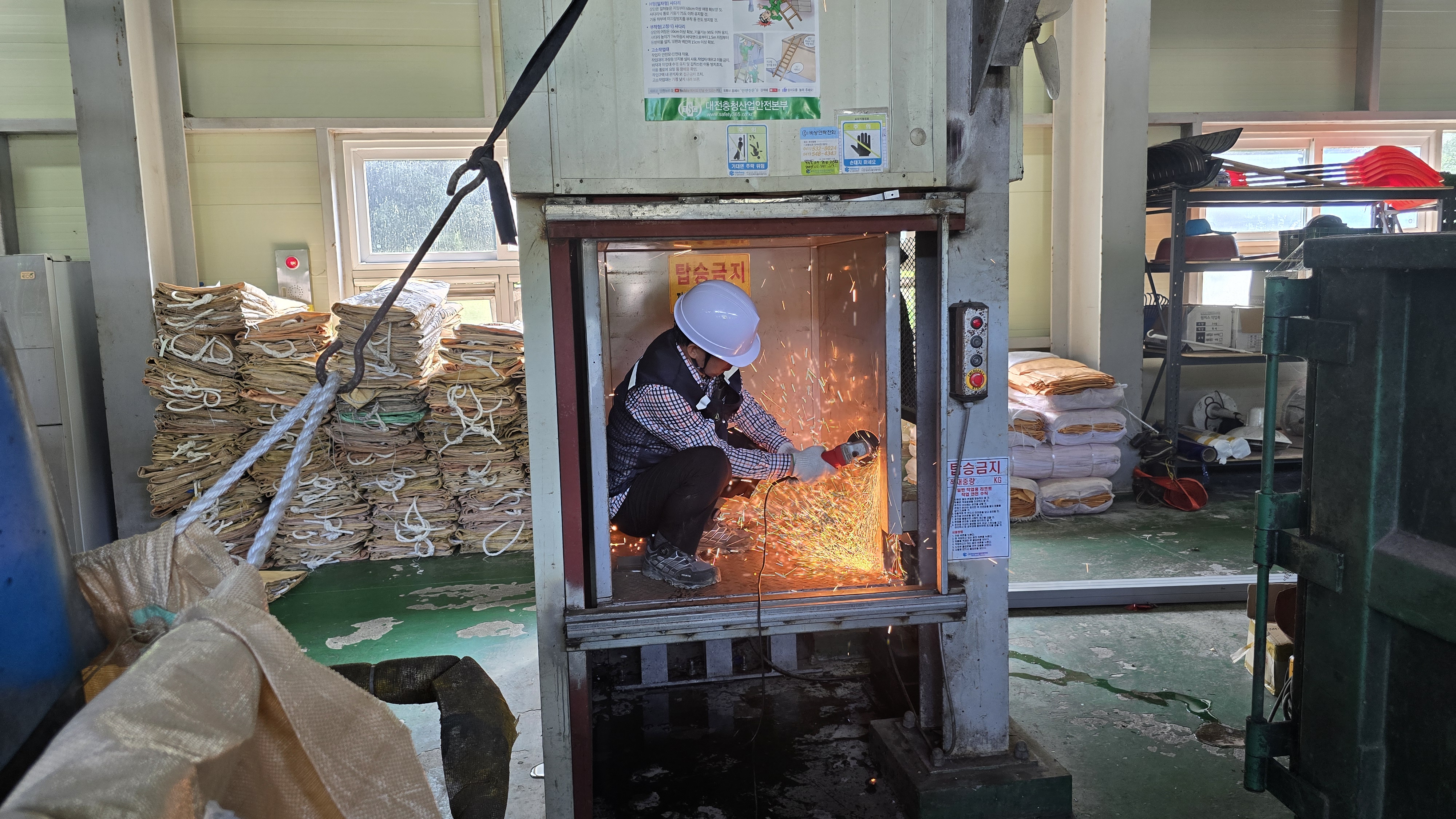 Repair Work for Recycling Sorting Facility Lift